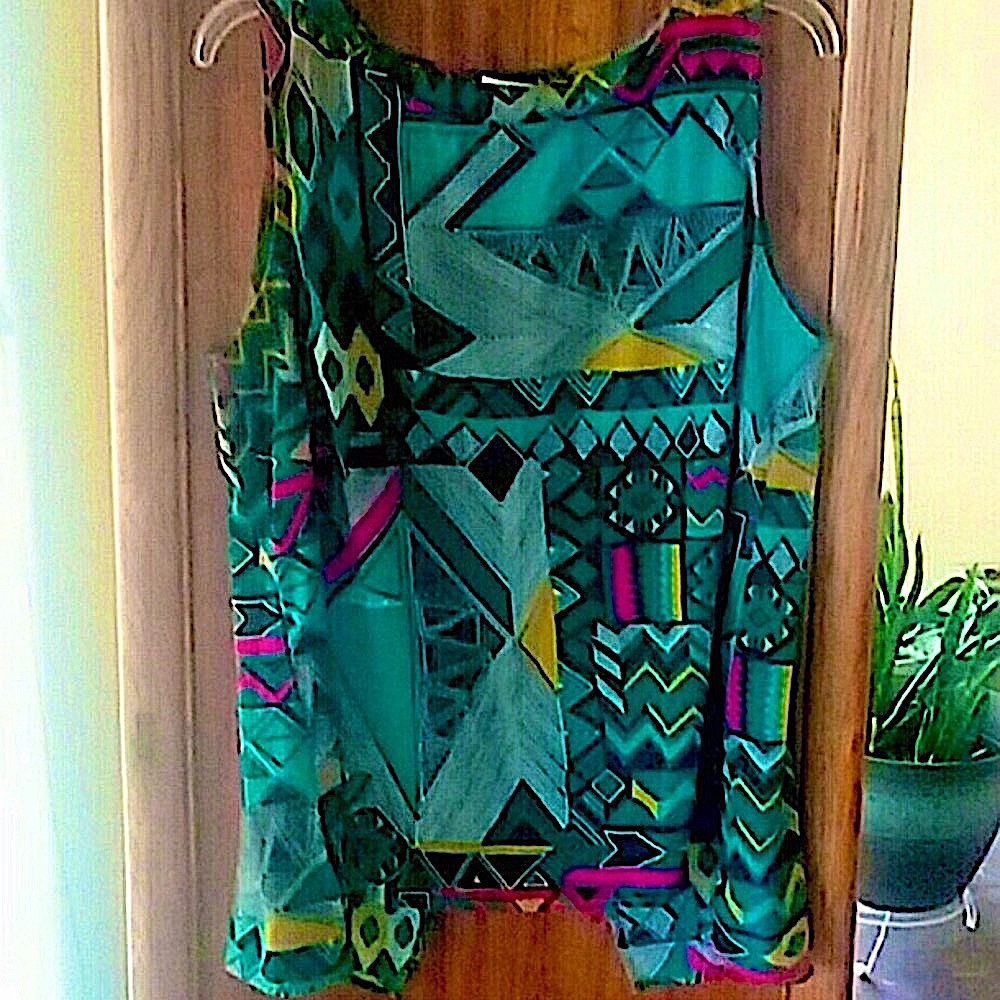 Top ALLEN B. Tank Boho Split Back Flowy Colorful Blue Black Yellow Pink Size XL